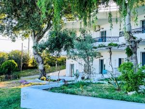 Gallery image of Dream Hill Athos in Ouranoupoli