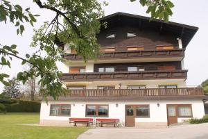Budynek, w którym mieści się apartament