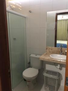 Koupelna v ubytování Lençóis Maranhenses- Casa com 4 suítes e Wi-Fi + 19 fotografií