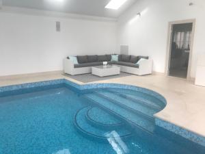 Piscina en o cerca de The Annexe, Annables Lane, Harpenden