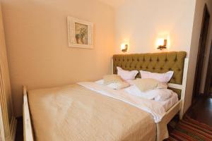 Gallery image of Hanul Ancutei in Arămoaia +48 photos