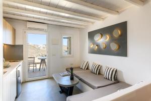 A seating area at Ultramare Superior Suites with Seaview
