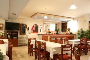 Gallery image of Rea Hotel in Paralia Katerinis