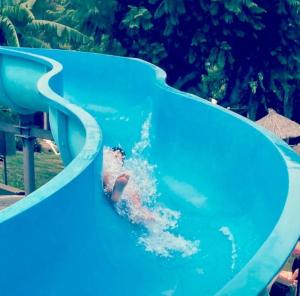 Bazén v ubytovaní BENALBEACH GARDEN alebo v jeho blízkosti