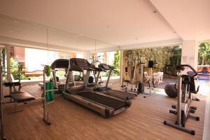 Fitness centrum a/nebo fitness zařízení v ubytování Sunpark Garden Hotel