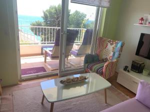 Balkón nebo terasa v ubytování Family Apartment Green with a sea view and a free parking