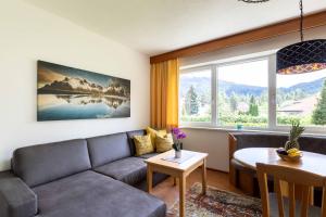 A seating area at Appartementhaus Bergland
