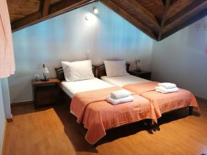 Posteľ alebo postele v izbe v ubytovaní Lefkada Villas by Omikron Selections