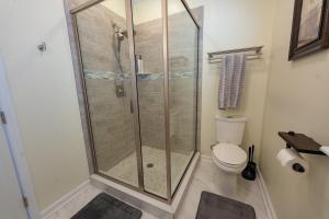 Fotografie z fotogalerie ubytování Remodeled Historic House Walkable to Everything v destinaci Raleigh + 7 fotografií