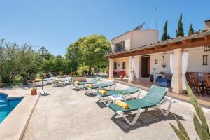 Foto dalla galleria di Villa Sa Torre with pool in Mallorca a Campanet