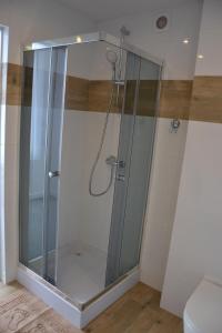 Kúpeľňa v ubytovaní Apartament i pokoje Szalawa