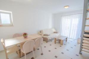 Posedenie v ubytovaní Apartmani Sil