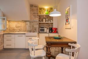 Fotografie z fotogalerie ubytování Apartment Rustical v destinaci Baška Voda + 17 fotografií