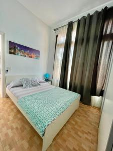 Postel nebo postele na pokoji v ubytování Apartments Las Brisas Costa Adeje + 14 fotografií