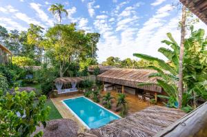 View ng pool sa Pousada Casa das Janas Trancoso o sa malapit