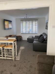 Gallery image of Riverside Park Ground Floor Apartment - St Neots in Saint Neots