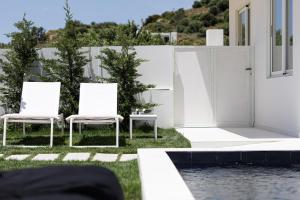 Bazén v ubytovaní Modern villa Casa Filo Verde with private pool & Bbq,200m from the beach alebo v jeho blízkosti