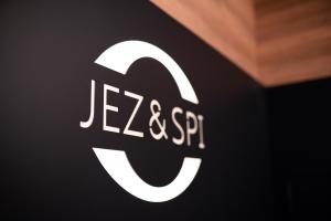 Certifikát, hodnocení, plakát nebo jiný dokument vystavený v ubytování JEZ&SPI Sušice