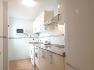 Kuchyňa alebo kuchynka v ubytovaní Central Apartment in Sanlucar