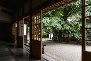 Un jardín fuera de 清浄心院