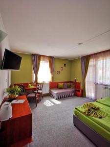 TV a/nebo společenská místnost v ubytování Zigen House