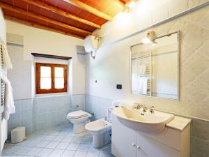 Koupelna v ubytování Holiday Home Torsoli by Interhome