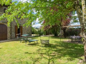 Vonkajšia záhrada v ubytovaní Holiday Home Casale il Giglio-1 by Interhome