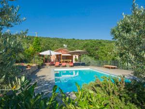 Bazén v ubytovaní Holiday Home Posticcia Vecchia by Interhome alebo v jeho blízkosti