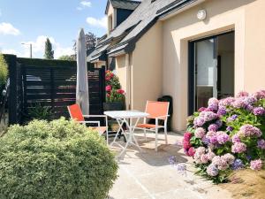 Zahrada ubytování Apartment Bleu Marine by Interhome