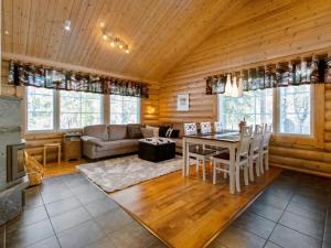 Posezení v ubytování Holiday Home Sini-ruka 1 by Interhome