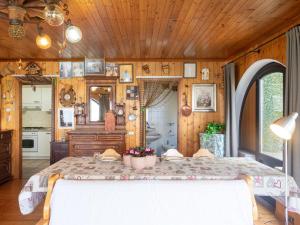 Postel nebo postele na pokoji v ubytování Holiday Home Giulietta by Interhome