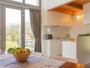 Kuchyňa alebo kuchynka v ubytovaní Holiday Home Baila - CCO511 by Interhome