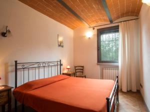 Postel nebo postele na pokoji v ubytování Apartment Oliveto by Interhome