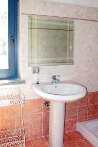 Ένα μπάνιο στο Holiday Home Il Podere del Lago by Interhome +24 φωτογραφίες