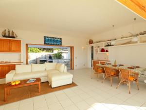 Ruang duduk di Holiday Home Matì by Interhome