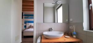 Phòng tắm tại Stella del Garda