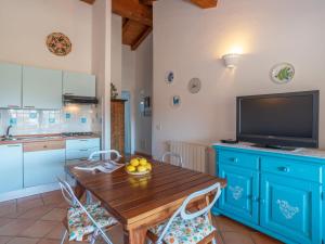 Kuchyňa alebo kuchynka v ubytovaní Apartment Giuly by Interhome