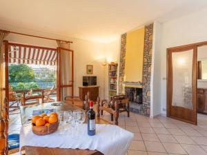 Nápoje v ubytovaní Holiday Home Donatella by Interhome