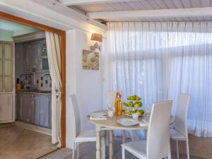 Kuchyňa alebo kuchynka v ubytovaní Holiday Home Stella Marina by Interhome + 16 fotografií