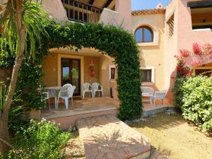 Vonkajšia záhrada v ubytovaní Holiday Home Dalia 15 - Vista Village by Interhome