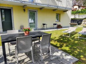 Zahrada ubytování Apartment Nonni by Interhome