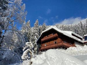 Haus Waldfriede trong mùa đông