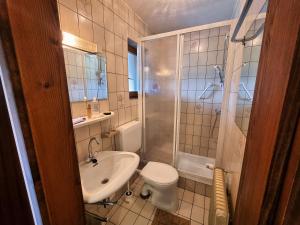 Koupelna v ubytování Gästehaus auf der Höhe