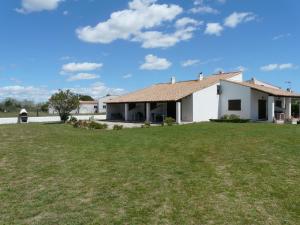 Το κτήριο όπου στεγάζεται  το διαμέρισμα