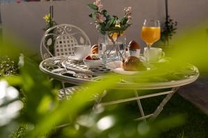 Jedlo v ubytovaní bed & breakfast alebo blízkom okolí