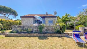 Vonkajšia záhrada v ubytovaní Villa Anna