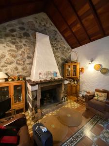 Gallery image of Casa Rural Casa & Monte in Casas del Monte