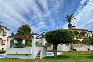 The swimming pool at or close to Apartamento espectacular cerca de la playa