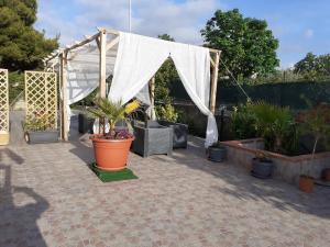 A garden outside B&b il Girasole