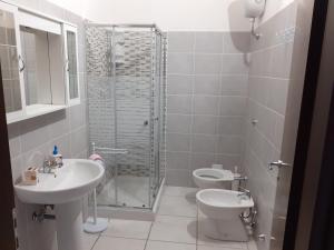 A bathroom at B&b il Girasole